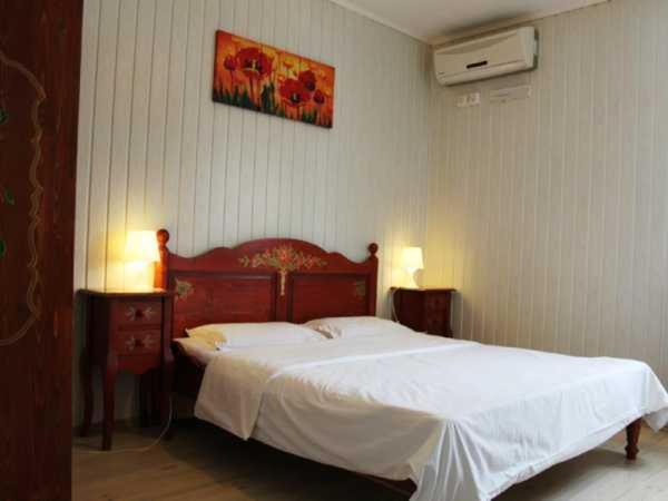Hotel Casa Romaneasca 奥托佩尼 外观 照片